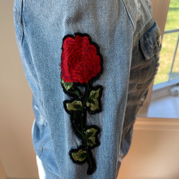 Elan Denim Jacket with Embroidered Floral Embellishments Size S - Picture 6 of 13